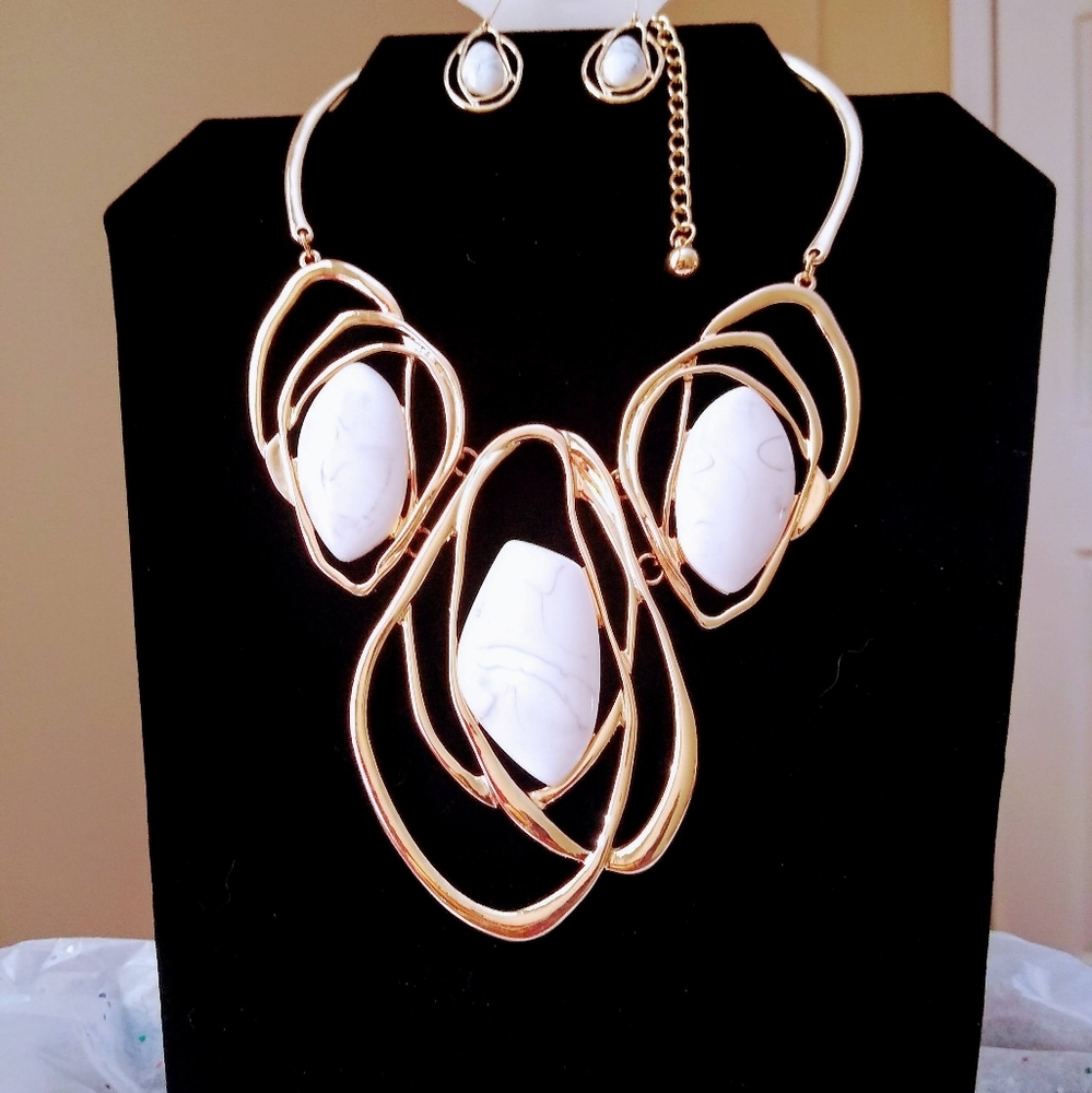 White Stone Statement Necklace Set - image 1